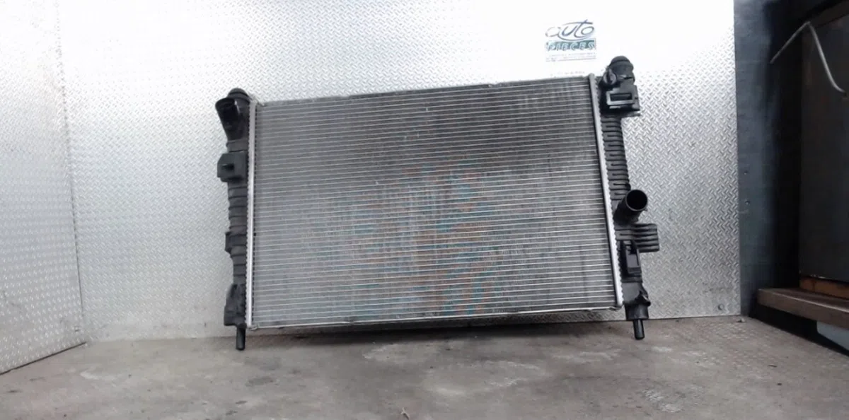 Radiateur Ford C-MAX II (DXA-CB7, DXA-CEU) 1.6 tdci (2010-2019) 5 portes occasion