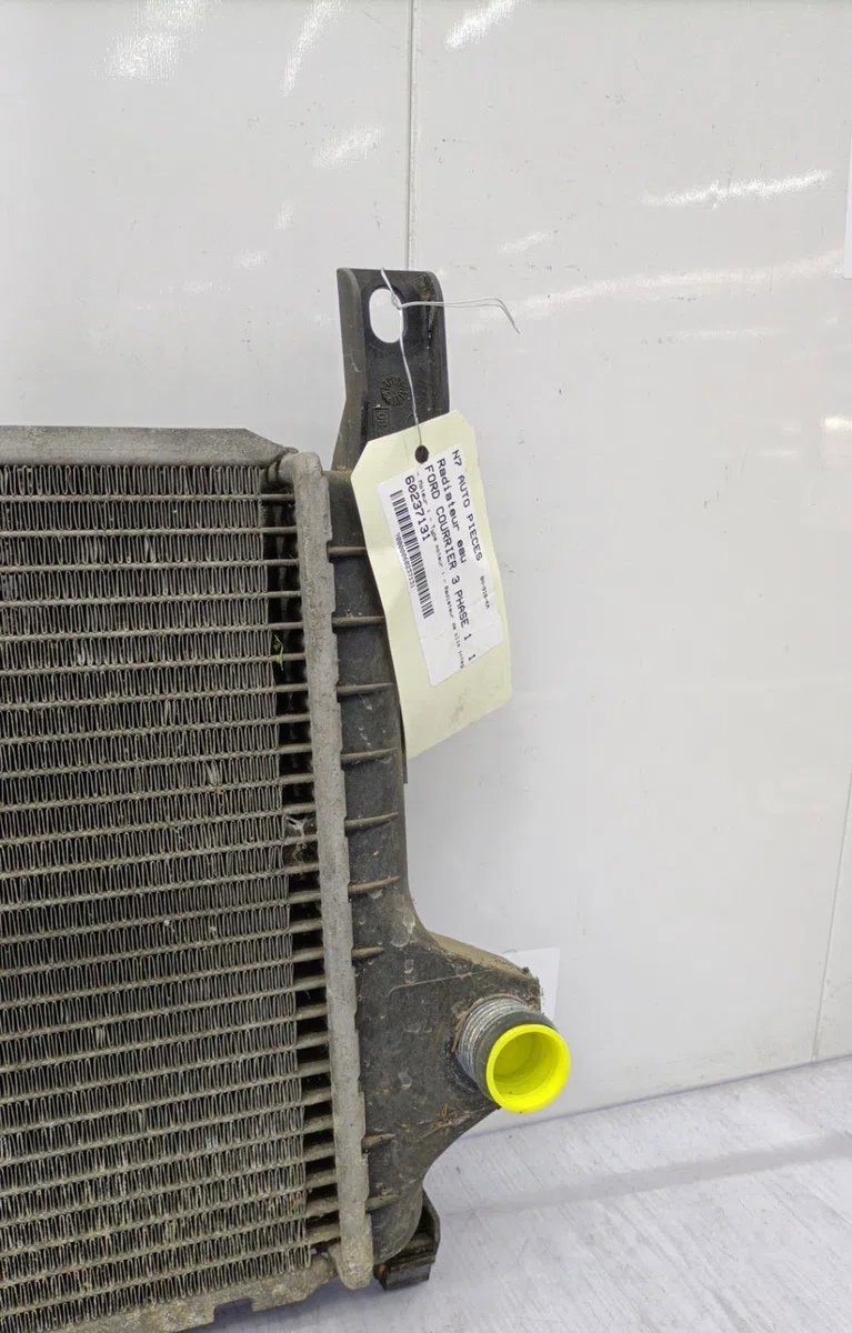 Radiateur FORD COURRIER 3 PHASE 1 occasion