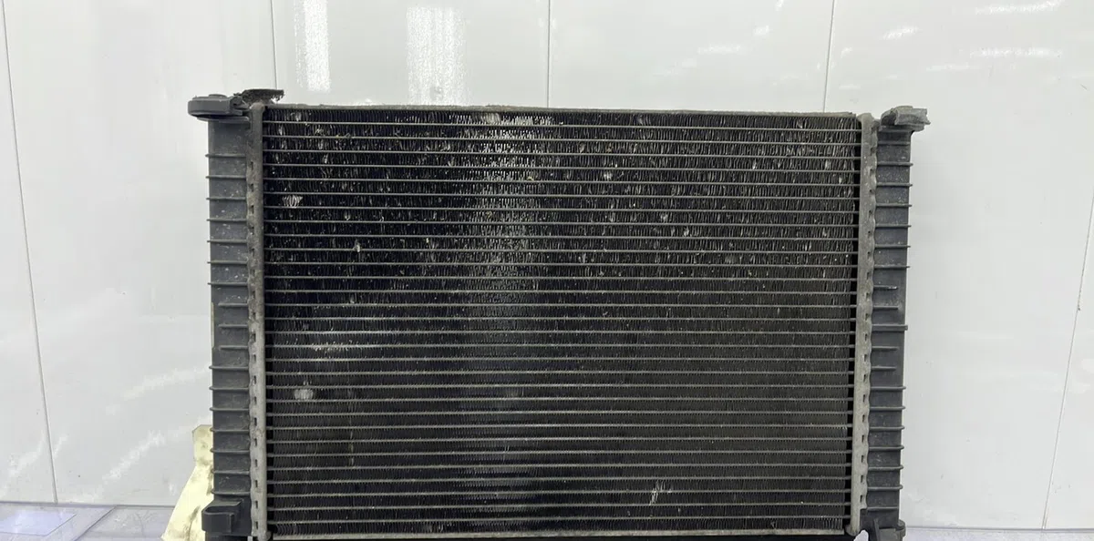 Radiateur FORD FIESTA 5 PHASE 1 occasion