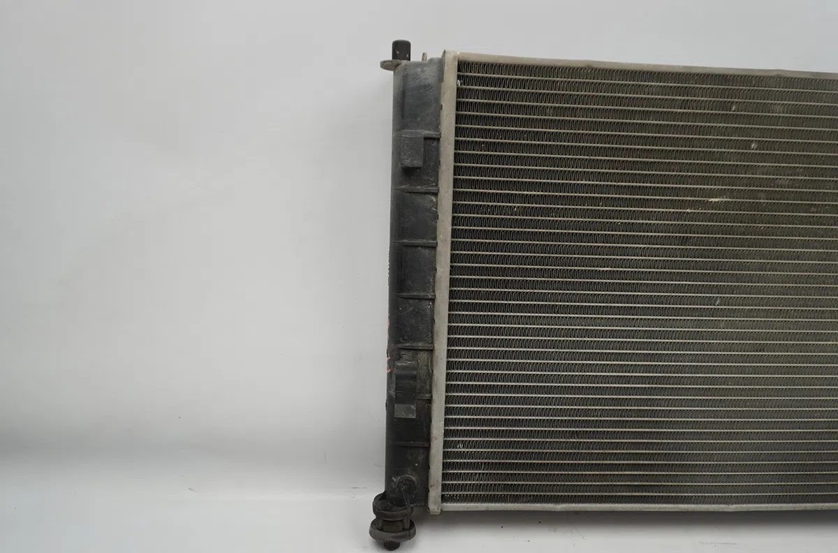Radiateur Ford FIESTA V (JH_, JD_) 1.3 (2001-2008) 3 portes occasion