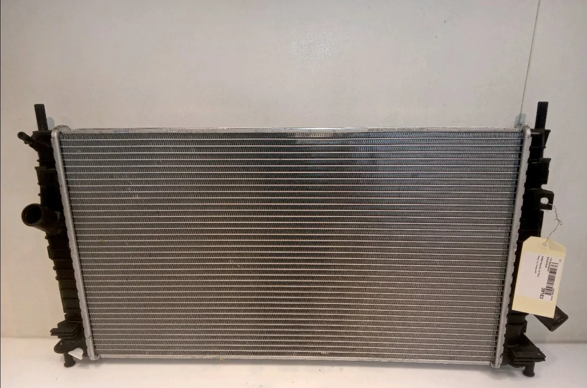 Radiateur FORD FOCUS II 2007 occasion