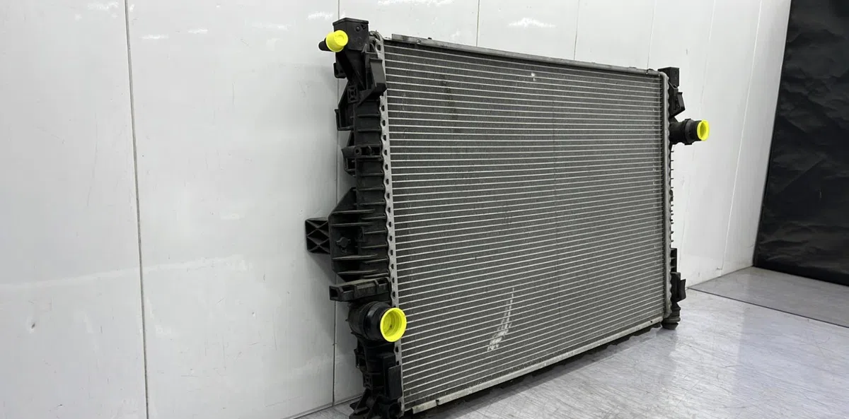 Radiateur FORD MONDEO 3 PHASE 1 occasion