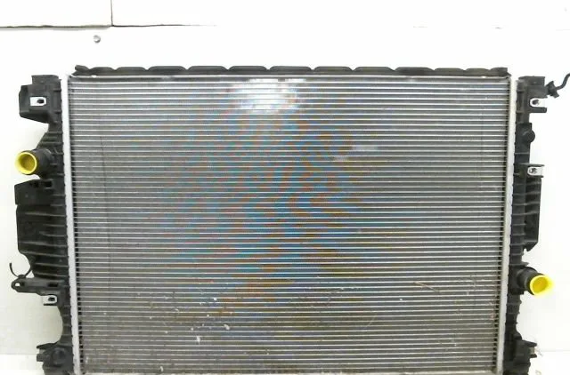 Radiateur Ford MONDEO V A trois volumes (CD) 2.0 hybrid (2014) occasion