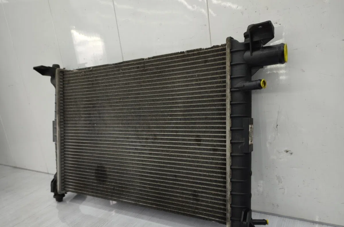 Radiateur FORD PUMA COUPE occasion