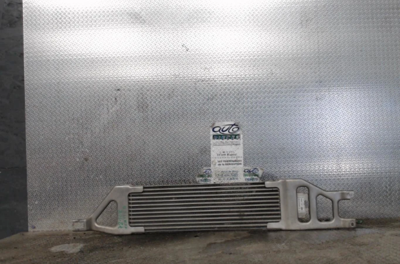 Radiateur huile MERCEDES CLASSE B 245 CLASSE B 245 PHASE 2 occasion