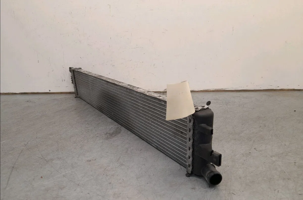 Radiateur huile Renault MASTER III Camion plate-forme-Châssis (EV, HV, UV) 2.3 dci 135 fwd (ev0n, hv0n, uv0n, ev08, hv08