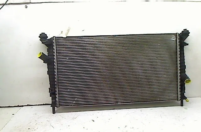 Radiateur Mazda 3 A trois volumes (BK) 1.6 di turbo (bk12y) (2004-2009) occasion