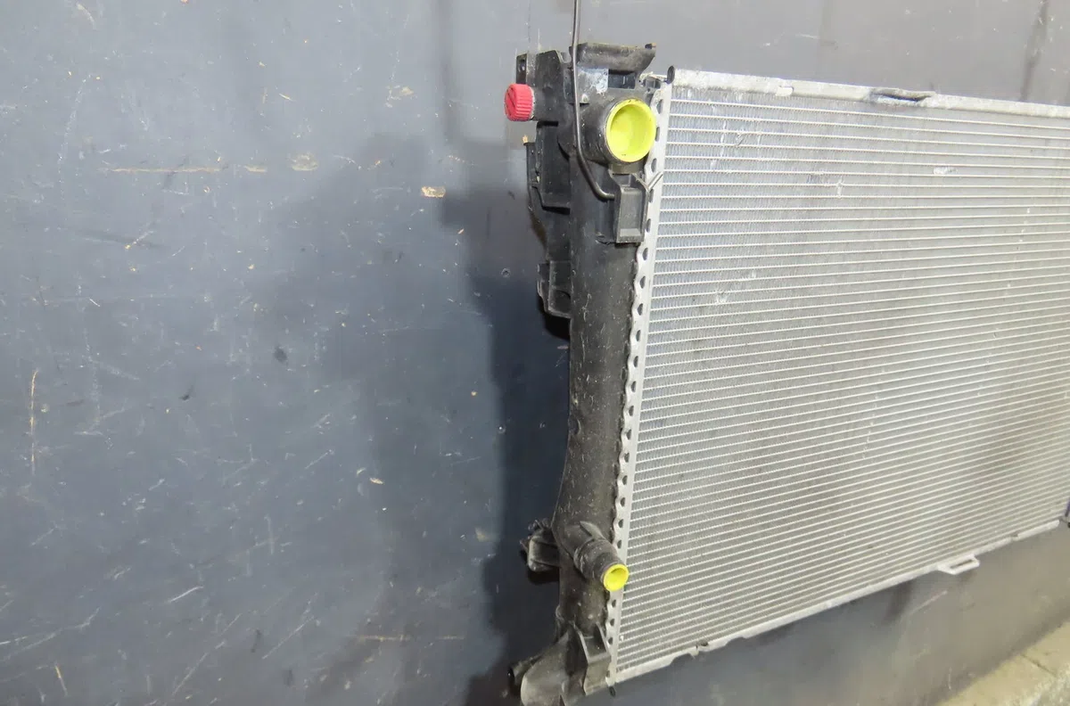 Radiateur Mercedes-benz CLASSE A (W176) A 250 (176.050) (2015-2018) occasion