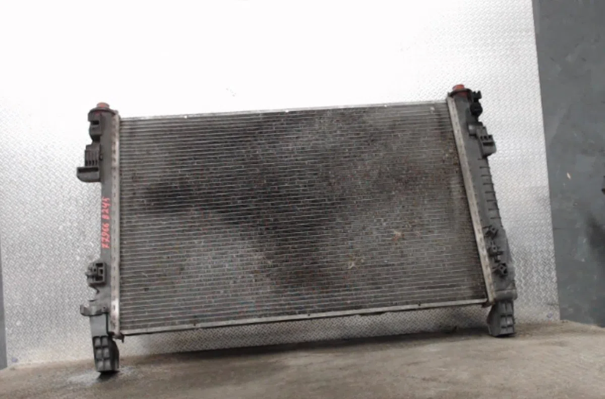 Radiateur Mercedes-benz CLASSE B Sports Tourer (W245) B 180 cdi (245.207) (2005-2011) 5 portes occasion