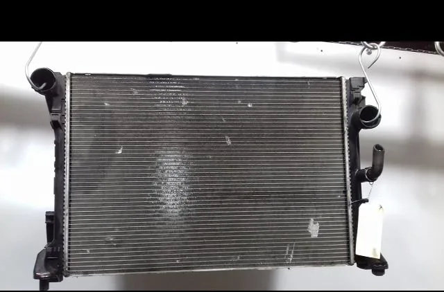 Radiateur Mercedes-benz CLASSE C (W204) C 200 cdi (204.007, 204.006) (2007-2009) occasion