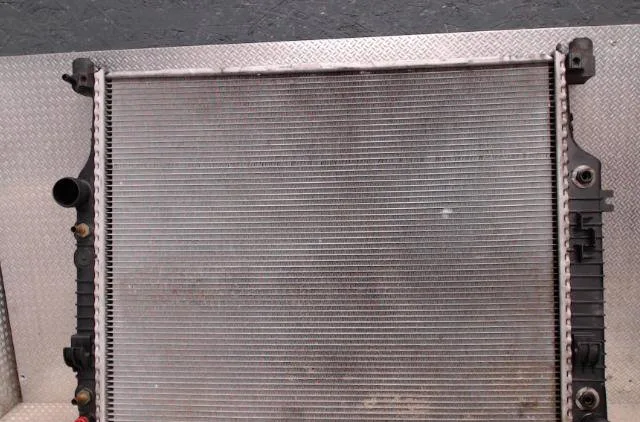 Radiateur Mercedes-benz CLASSE M (W164) Ml 320 cdi 4-matic (164.122) (2005-2009) occasion