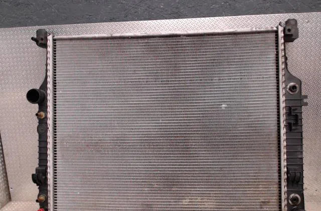 Radiateur Mercedes-benz CLASSE M (W164) Ml 320 cdi 4-matic (164.122) (2005-2009) occasion