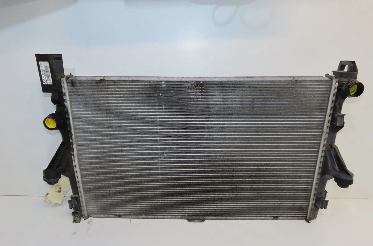 Radiateur Mercedes-benz VITO Camionnette (W447) 109 cdi (447.601, 447.603, 447.605) (2014) occasion