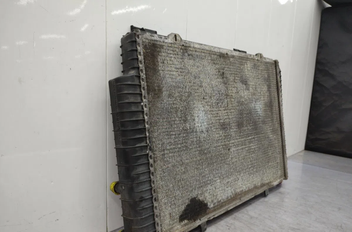 Radiateur MERCEDES CLASSE C 202 PHASE 1 occasion