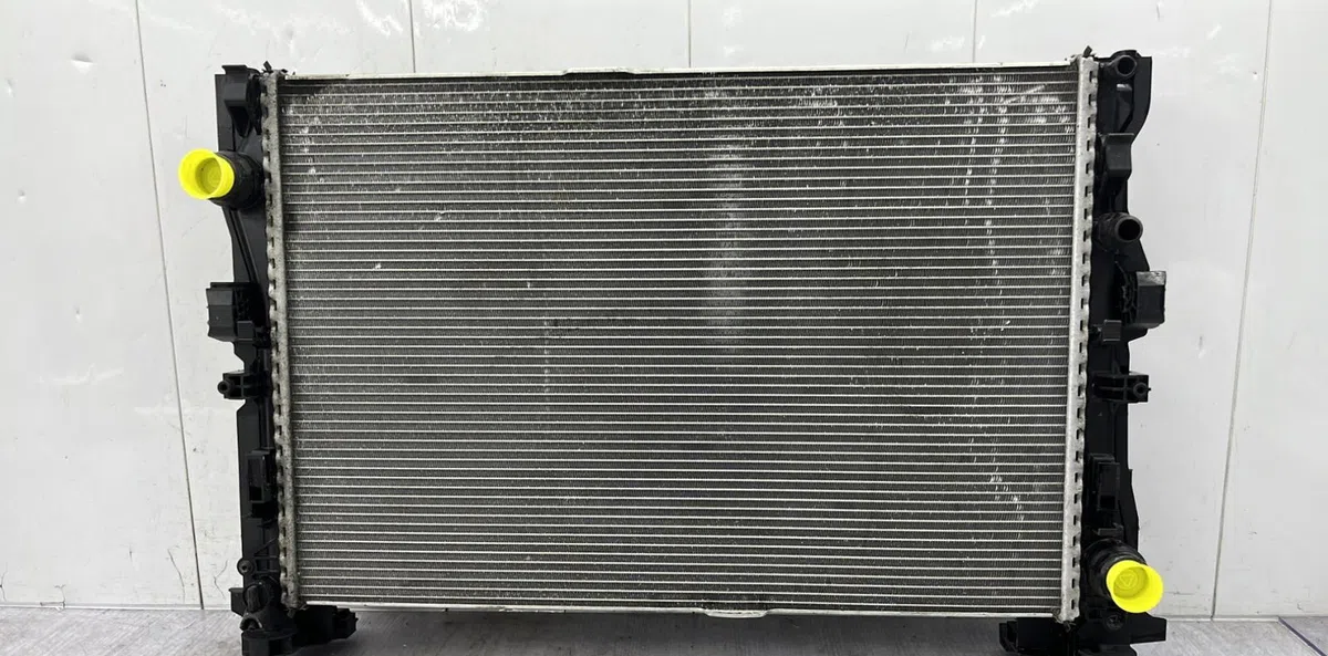 Radiateur MERCEDES CLASSE C 205 PHASE 1 occasion