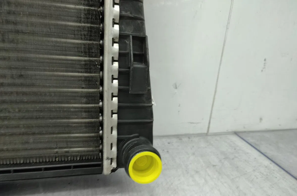 Radiateur MERCEDES CLASSE CLK 208 PHASE 1 COUPE occasion