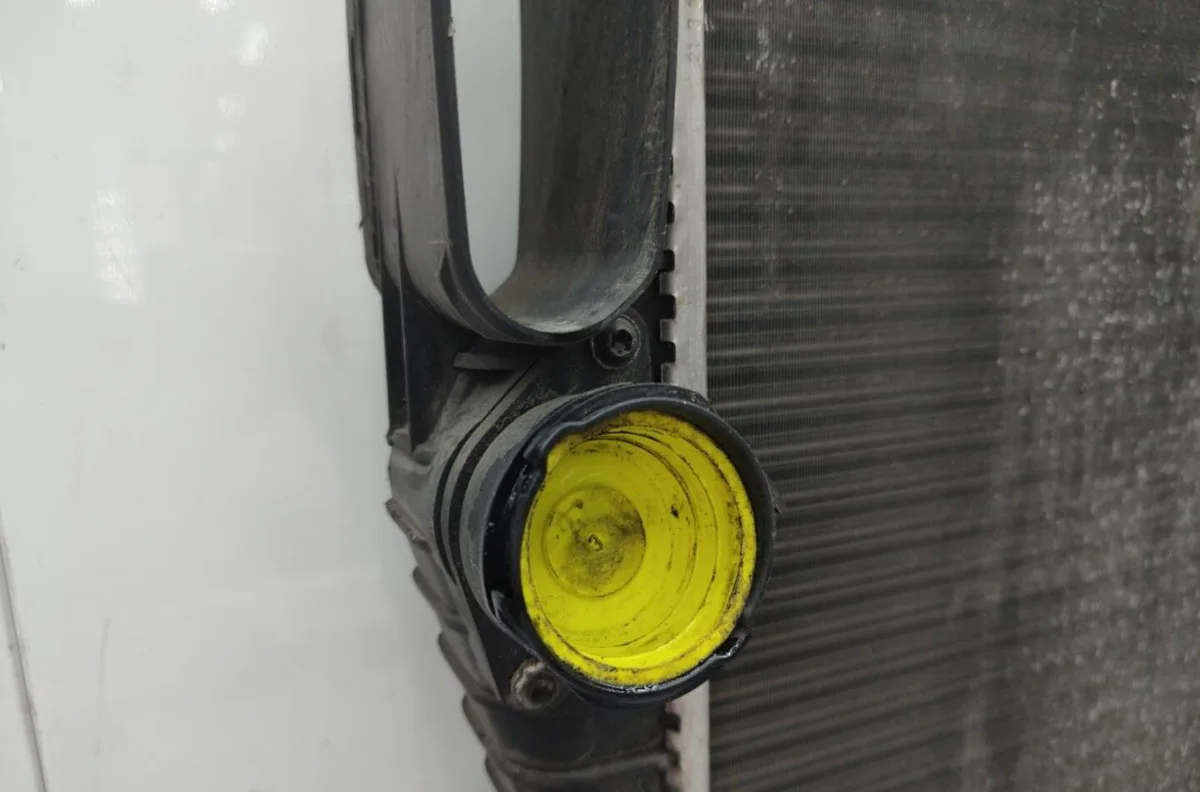 Radiateur MERCEDES CLASSE E 211 PHASE 1 occasion