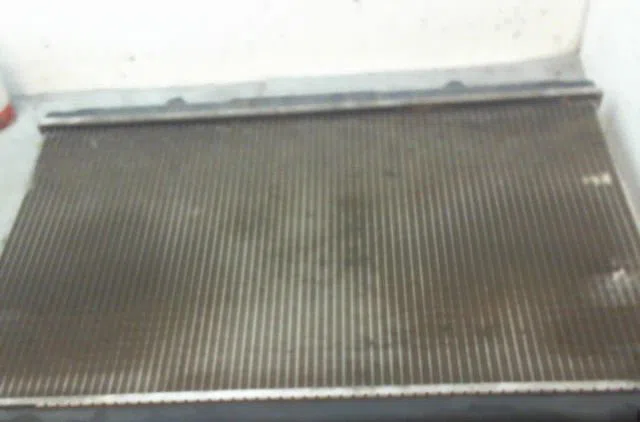 Radiateur Nissan ALMERA TINO (V10) 2.2 dci (2000-2006) occasion