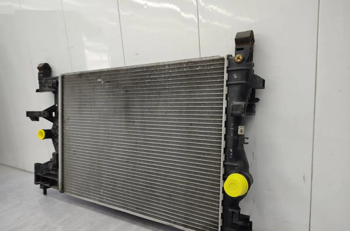 Radiateur OPEL ASTRA J PHASE 1 occasion