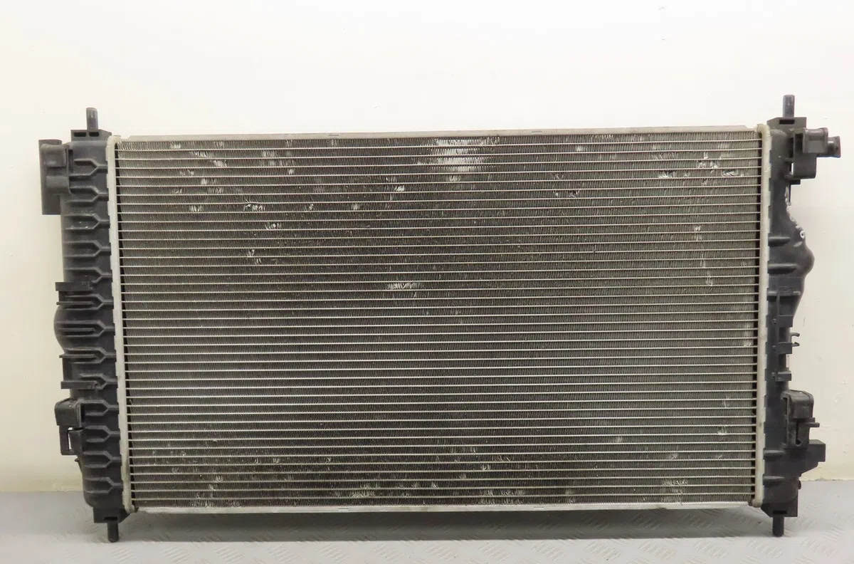 Radiateur Opel ASTRA J Sports Tourer (P10) 1.7 cdti (35) (2010-2015) occasion