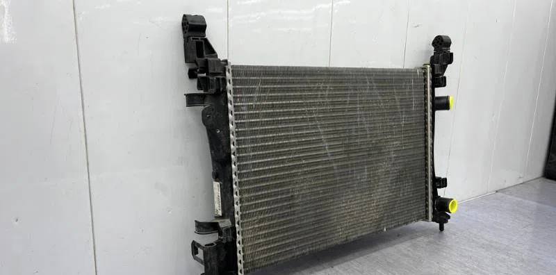 Radiateur OPEL CORSA D PHASE 2 occasion