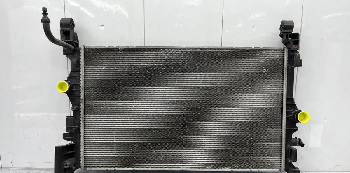 Radiateur OPEL CORSA E occasion