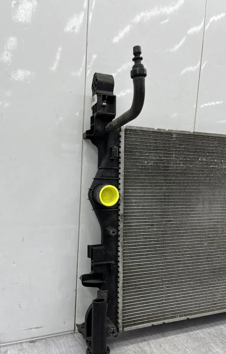 Radiateur OPEL CORSA E occasion