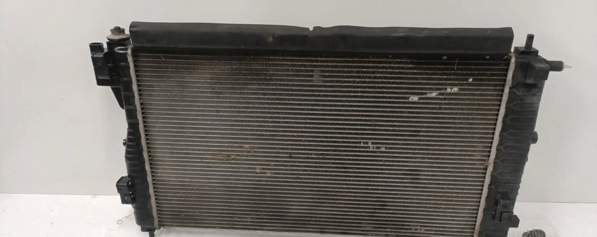 Radiateur Opel INSIGNIA A Sports Tourer (G09) 2.0 turbo 4x4 (35) (2011-2013) occasion