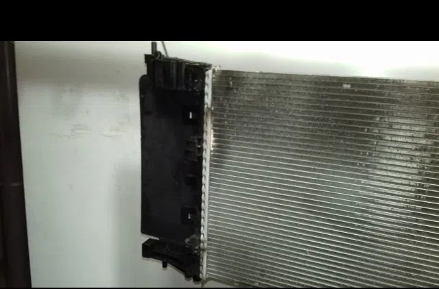 Radiateur Opel MERIVA B Monospace (S10) 1.4 (75) (2010-2017) occasion