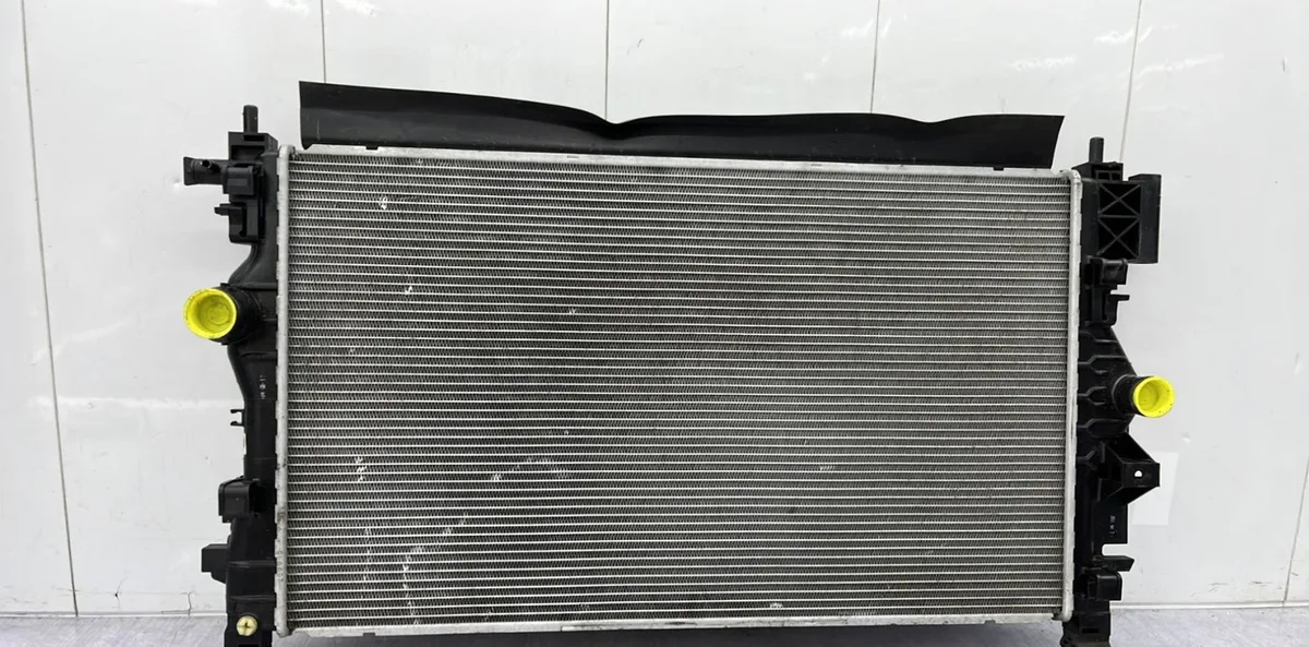 Radiateur OPEL ZAFIRA TOURER C PHASE 2 occasion