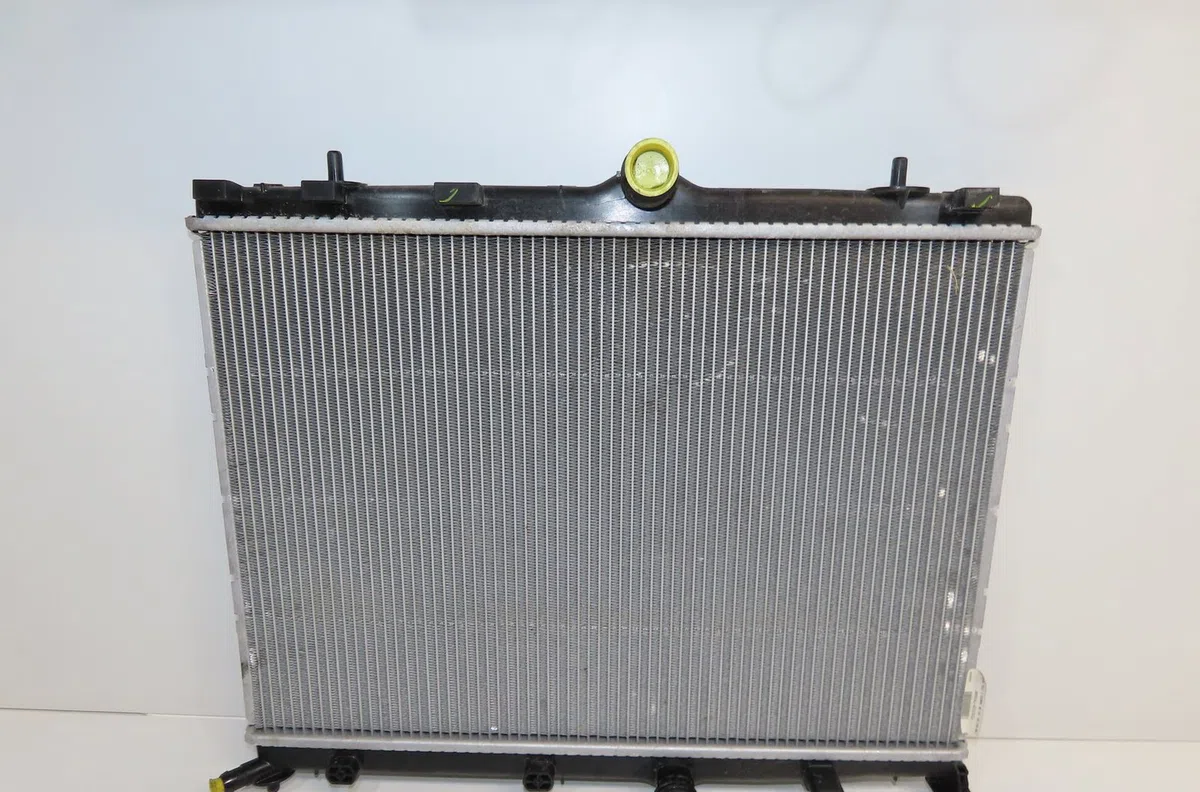 Radiateur Peugeot 2008 II (UD_, US_, UY_, UK_) 1.2 puretech 100 (2019) occasion