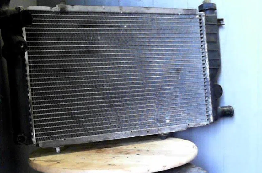 Radiateur Peugeot 205 II (20A-C) 1.0 (1987-1998) occasion