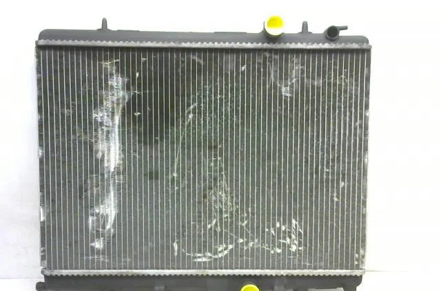 Radiateur Peugeot 206 3-5 portes (2A-C) 1.4 hdi eco 70 (2001-2009) 5 portes occasion