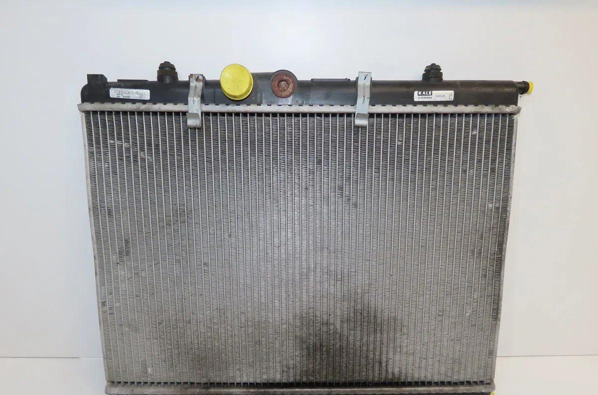 Radiateur Peugeot 206 3-5 portes (2A-C) 1.4 hdi eco 70 (2001-2009) 5 portes occasion