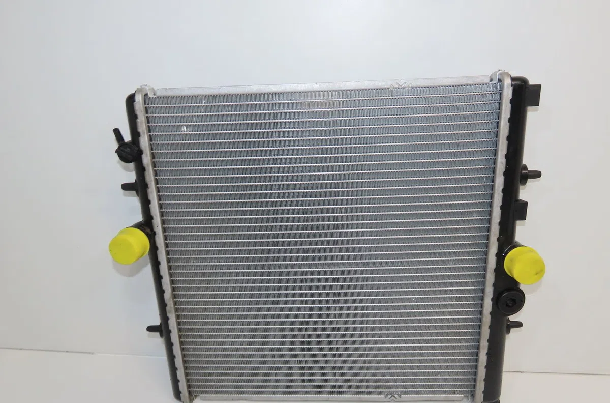 Radiateur Peugeot 206 3-5 portes (2A-C) 1.4 i (1998-2012) 3 portes occasion