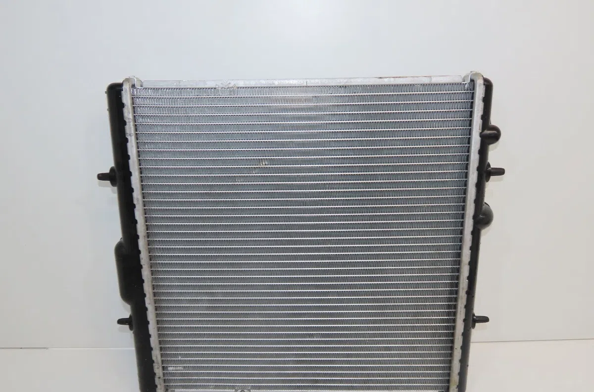 Radiateur Peugeot 206 3-5 portes (2A-C) 1.4 i (1998-2012) 3 portes occasion
