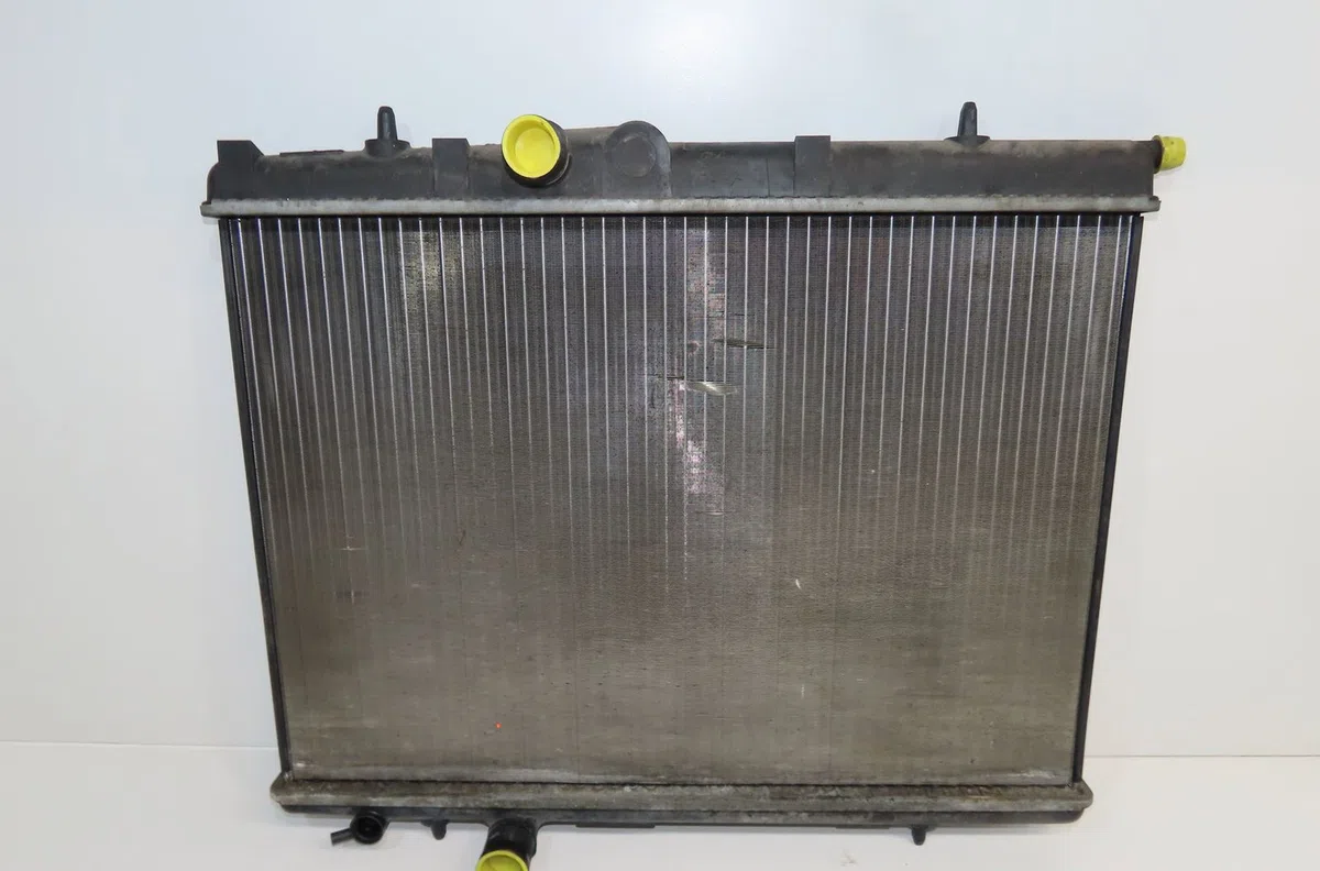 Radiateur Peugeot 206 3-5 portes (2A-C) 1.4 i (1998-2012) 3 portes occasion