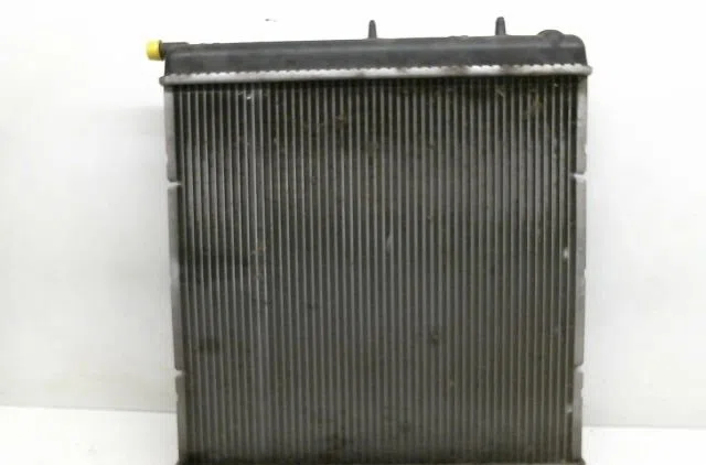 Radiateur Peugeot 208 I (CA_, CC_) 1.2 vti 68 - puretech 68 (2016) 5 portes occasion