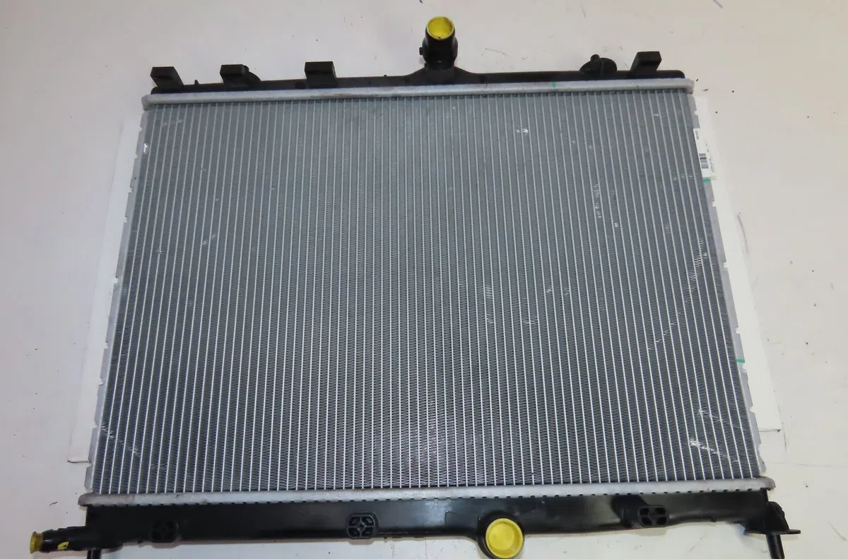 Radiateur Peugeot 208 II (UB_, UP_, UW_, UJ_) 1.2 puretech 100 (2019) 5 portes occasion