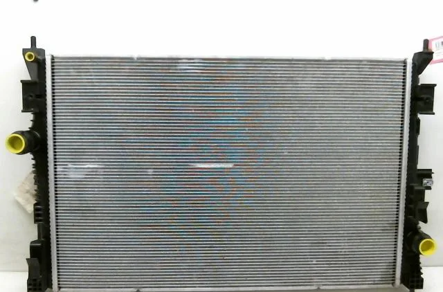 Radiateur Peugeot 3008 SUV (MC_, MR_, MJ_, M4_) 1.2 hybrid 136 (mrhpye) (2023) occasion