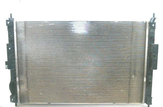 Radiateur Peugeot 3008 SUV (MC_, MR_, MJ_, M4_) 1.2 thp- puretech 130 (mrhnsm, mrhnsu, mrhnsj, mrhnyw,... (2016) occasio