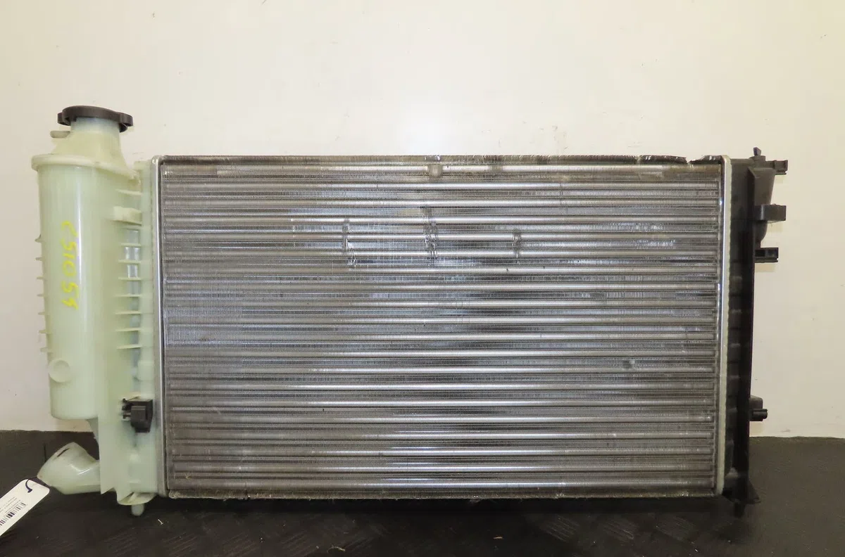 Radiateur Peugeot 306 3-5 portes (7A, 7C, N3, N5) 2.0 s16 (1993-2001) occasion
