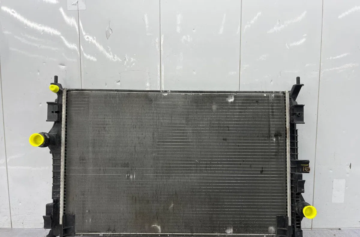 Radiateur PEUGEOT 308 2 SW PHASE 2 BREAK occasion