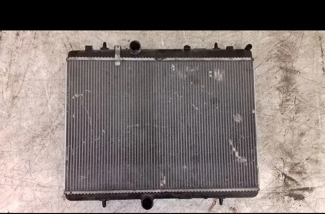 Radiateur Peugeot 308 I (4A_, 4C_) 2.0 hdi (2007-2014) 3 portes occasion