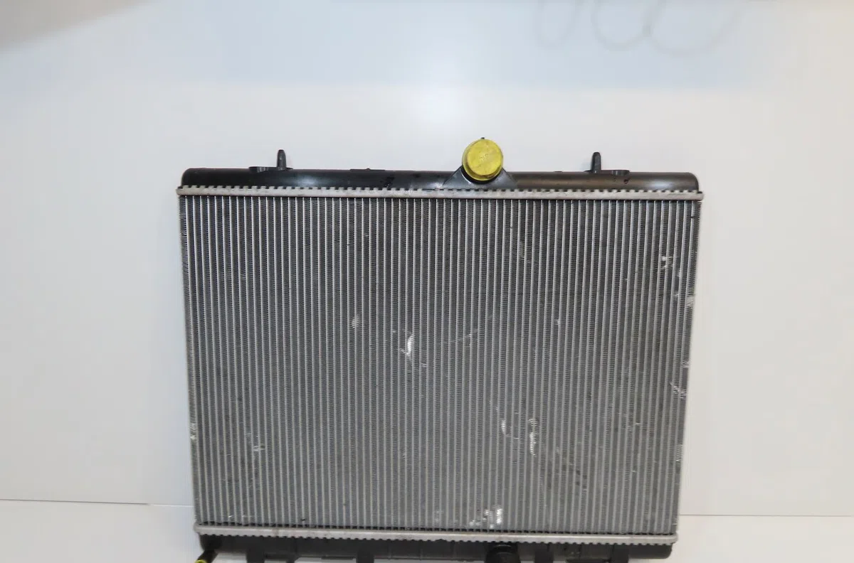 Radiateur Peugeot 5008 (0U_, 0E_) 1.6 bluehdi 120 (2014-2017) 5 portes occasion