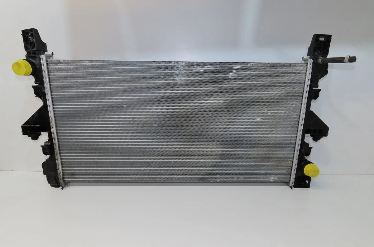 Radiateur Peugeot BOXER Camionnette 2.2 bluehdi 140 (2019) occasion
