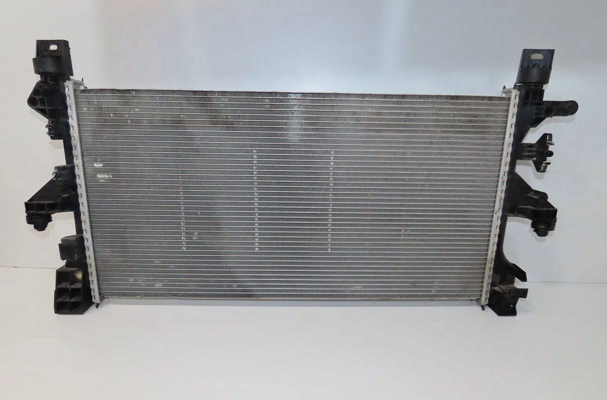 Radiateur Peugeot BOXER Camionnette 2.2 bluehdi 140 (2019) occasion