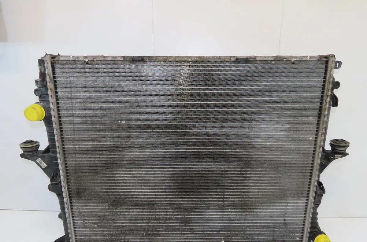 Radiateur Porsche CAYENNE (9PA) S 4.5 (2002-2007) occasion
