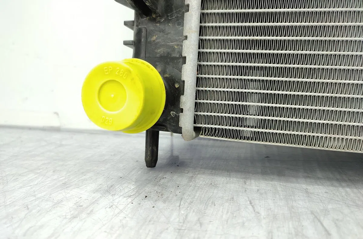 Radiateur RENAULT CAPTUR 1 PHASE 1 occasion