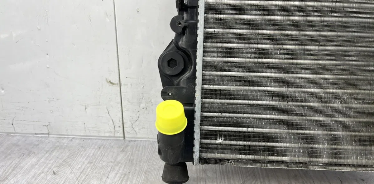 Radiateur RENAULT CLIO 2 CAMPUS PHASE 1 occasion